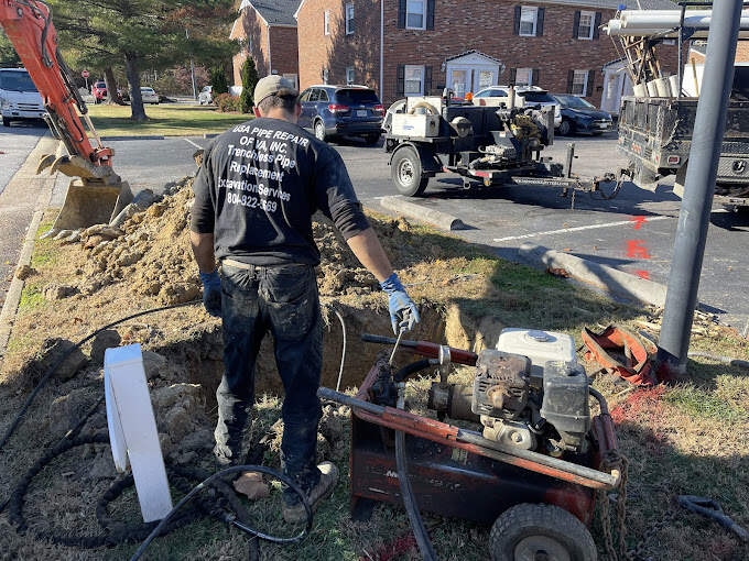 pipe undergoing trenchless pipe lining Richmond, VA