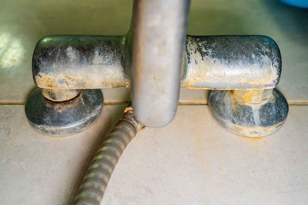 hard water residue on faucet/showerhead hard water residue on faucet/showerhead
